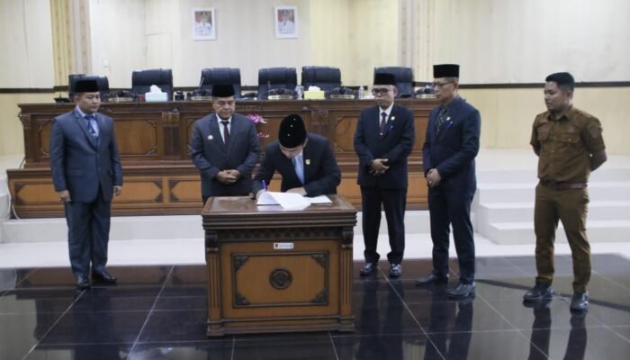 Fraksi DPRD Agam dan Pemkab Sepakat Ranperda Pengelolaan Pustaka jadi Perda
