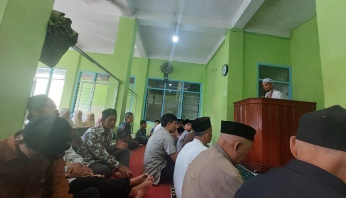 Khatib Shalat Idul Adha 1447 H/2026 di Surau Balerong, Sentuh Qalbu Jamaah