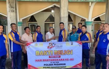 Peringati HUT Polri ke-80, Polsek Pasaman Bhakti Religi di Masjid Baitul Makmur