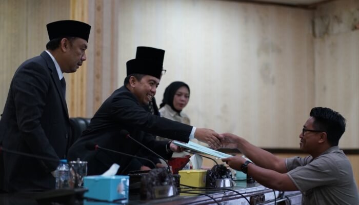 DPRD Agam Dalami Pertanggungjawaban APBD 2025, Fraksi Nukilkan Catatan