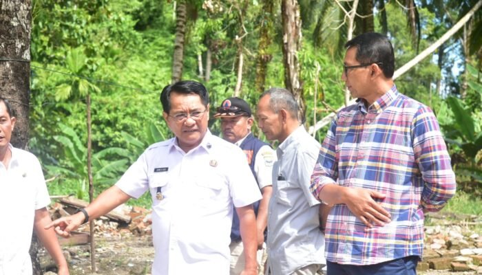Yayasan Media Group Bangun Kembali Gedung SD Negeri 05 Batang Anai