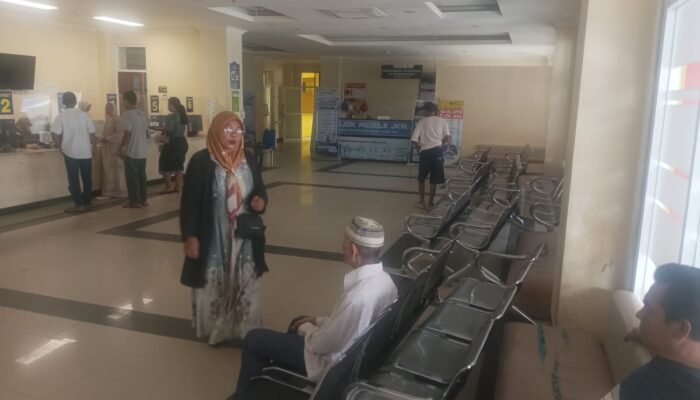 Medis RSUD Pasaman Barat Mogok Kerja, Ratusan Pasien Mengalami Kekecewaan