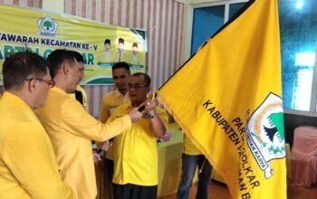 H. Anwir. SH Dt Bandaro Terpilih Secara Aklamasi Jadi Ketua Golkar Kec. Kinali