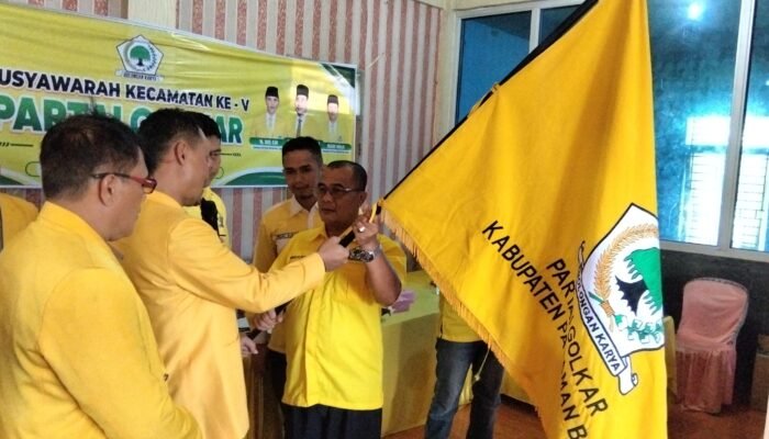 H. Anwir. SH Dt Bandaro Terpilih Secara Aklamasi Jadi Ketua Golkar Kec. Kinali