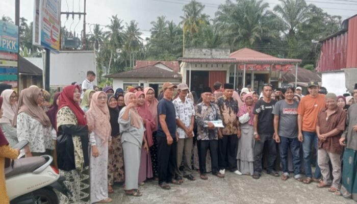 H.Damlis Resmi Mendaftar Balon Wali Nagari Ampek Koto Barat, Diantar Pendukung