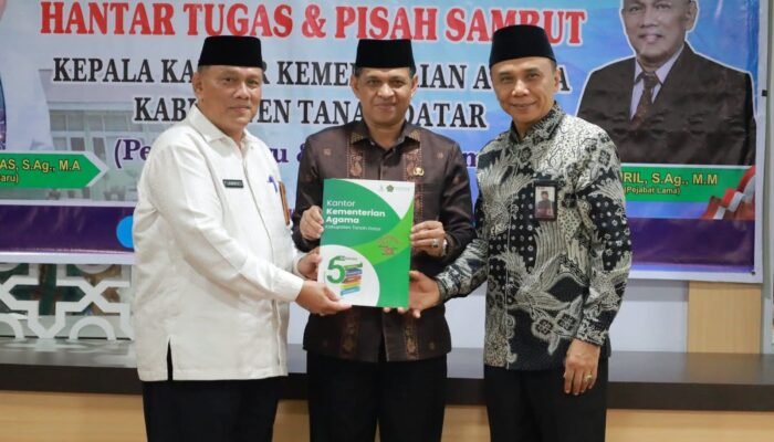 Amril Pindah Tugas ke Kemenag Solok, Hendri Pani Dias Datang Menggantikan