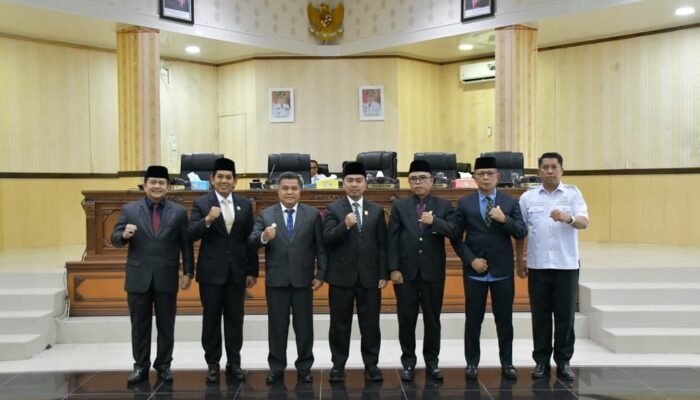 DPRD & Pemkab Kabupaten Agam Sepakat Pertanggungjawabkan APBD 2025