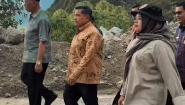 Gubernur Pastikan Perbaikan Ruas Jalan Manggopoh–Padang Luar Segera Dimulai