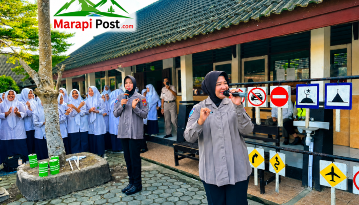 Dikmas Lantas Polda NTB Edukasi Pelajar MTsN 3 Mataram, Tertiblah Berlalu Lintas