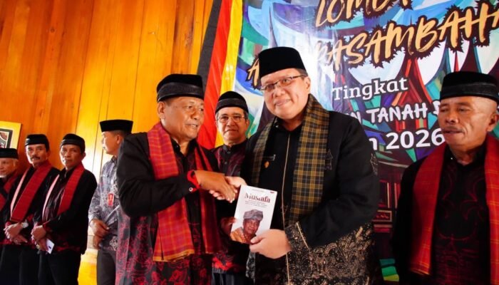 Wabup Buka Lomba Pidato, Launching Buku Memoar Wartawan Mustafa Akmal
