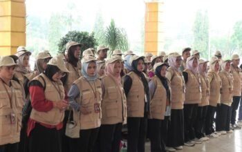 Pasbar Gelar Pilwana Serentak, Bupati Yulianto Lepas Tim Teknis E-Voting