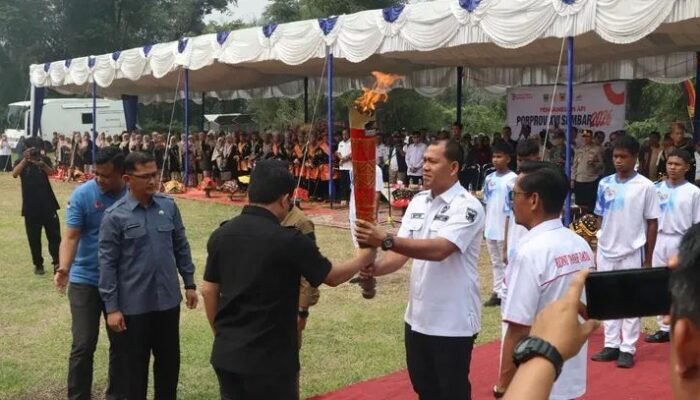 Pengambilam Api Porprov Sumbar XVI 2026 Semarak di Pariangan Tanah Datar
