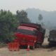 Truck Bermuatan Semen 25 Ton Terperangkap Di Jalan Raya Ombilin – Batusangkar